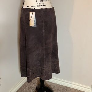 🤎 NWT In Suede Brown Suede Embellished Skirt 🤎